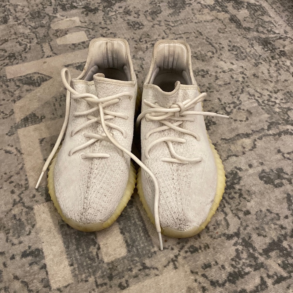 YEEZY BOOST 350 V2 triple white